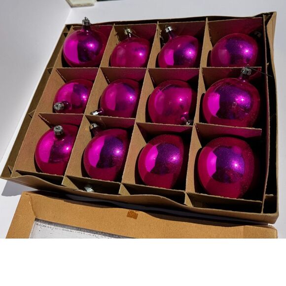 Vintage Fuchsia Christmas balls set of 12 made in Poland - Picture 1 of 5